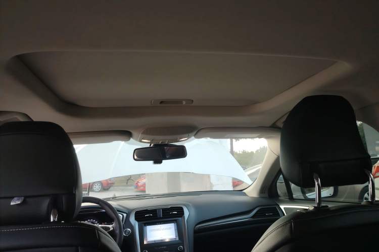 Used Ford Mondeo 2018 EcoBoost 200 Smart Control Luxury Model China VI Standard
