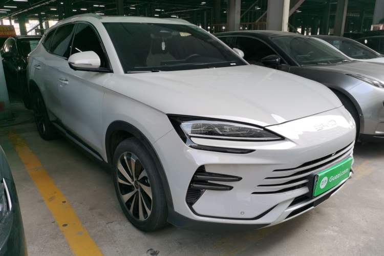 Used BYD Song PLUS New Energy 2024 HONOR Edition DM-i 110km Flagship PLUS
