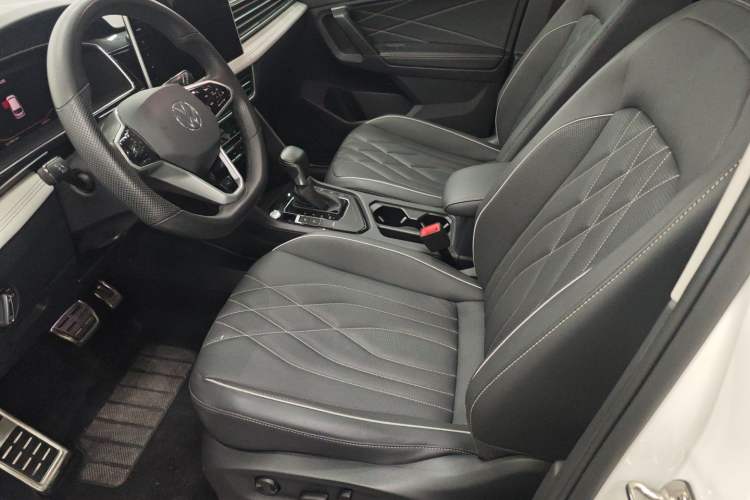 Used Volkswagen Tiguan L 2022 330TSI Automatic Two-Wheel Drive R-Line Enhanced Edition