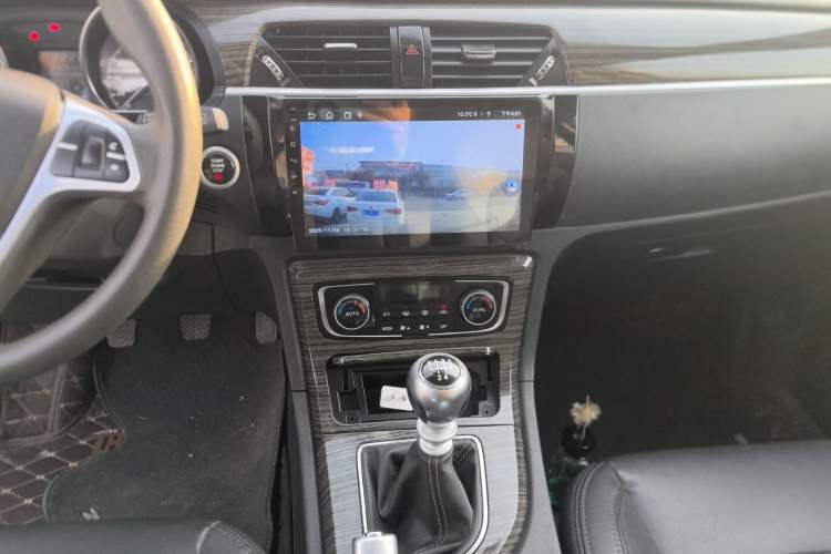 Used Zotye T600 2015 1.5T Manual Luxury Model
