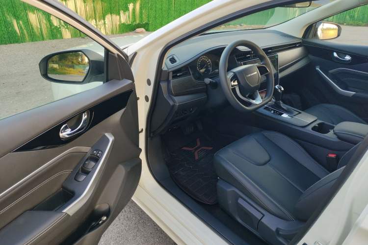 Used Venucia D60 2023 PLUS 1.6L XL CVT Yue Ling Edition
