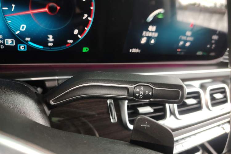 Used Mercedes-Benz GLE 2022 GLE 350 4MATIC Stylish Model
