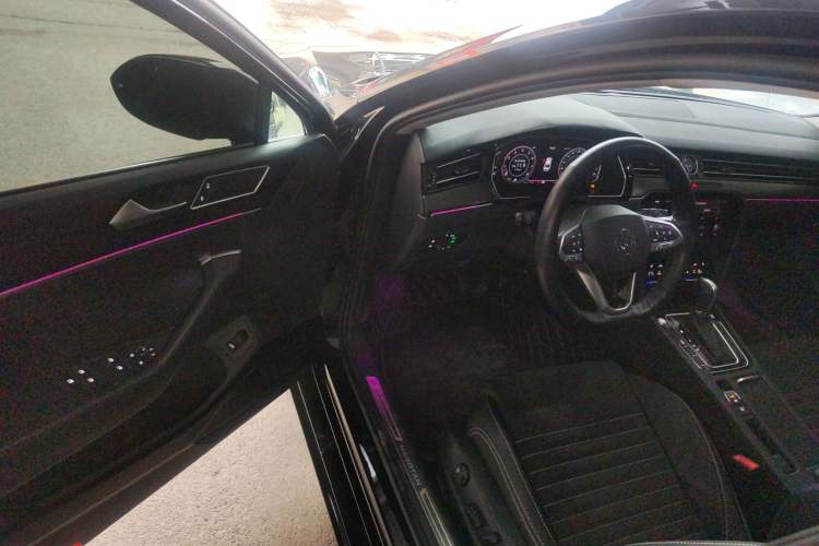 Used Volkswagen Magotan 2020 330TSI DSG Luxury Edition
