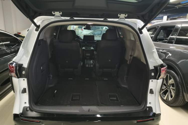 Used Toyota Sienna 2023 2.5L Hybrid Comfort Edition
