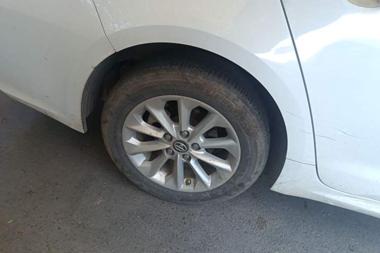 Used Toyota Corolla 2021 Dual-Motor 1.8L E-CVT Elite Edition
