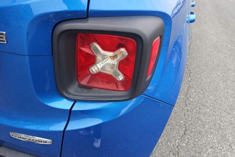 Used  Renegade 2017 180T Automatic High-Energy Version
