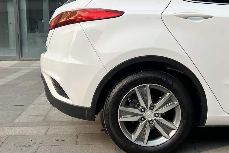 Used Changan Eado 2015 1.6L Manual Junku Model China V Standard