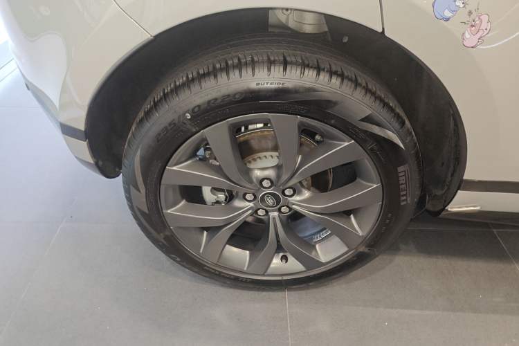 Used Land Rover Range Rover Evoque 2023 Aurora L 249 PS Collins Antique Bronze Special Edition
