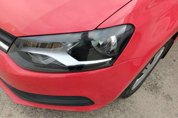 Used Volkswagen Polo 2016 1.4L Manual Fashion Model