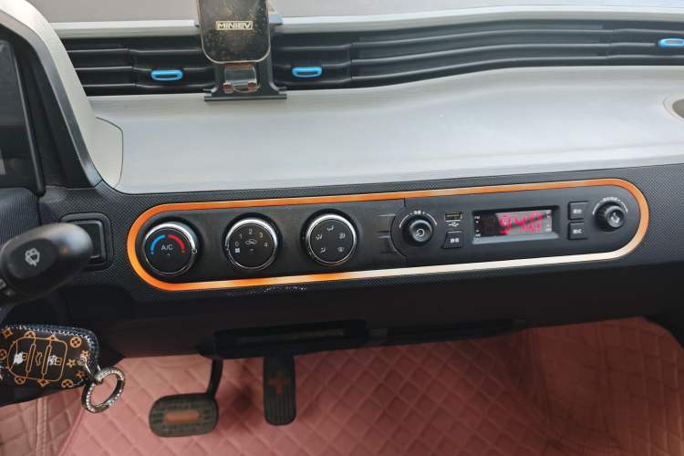 Used Wuling Hongguang MINIEV 2020 Freedom Version Lithium Iron Phosphate
