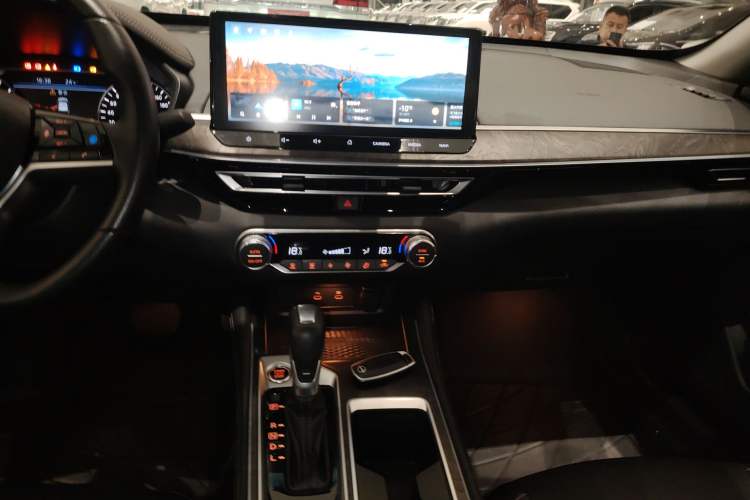 Used Nissan Teana 2022 2.0L XL-Upr Enjoyment Edition
