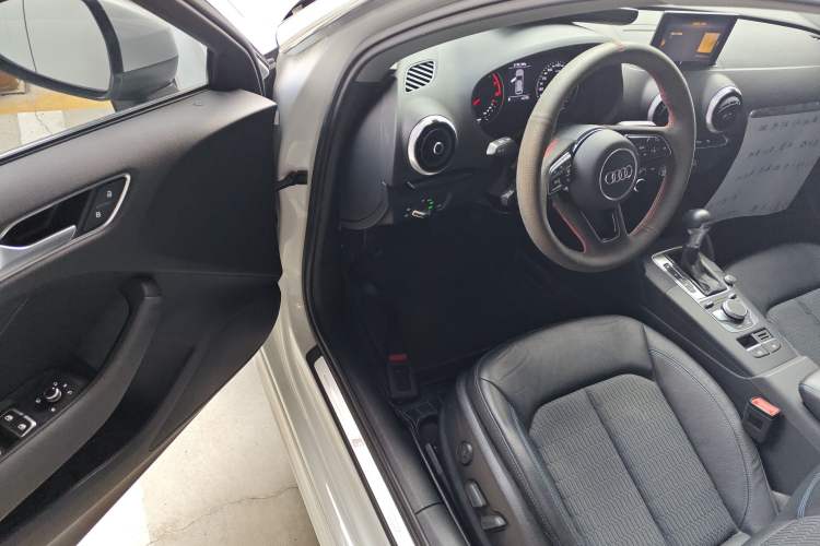 Used Audi A3 2020 Sportback 35 TFSI Fashion Edition China VI Emission Standard
