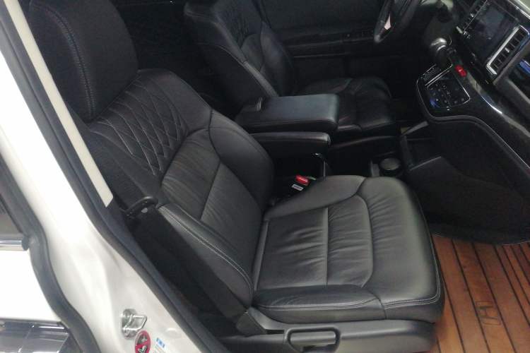 Used Honda Elysion 2019 2.0L Hybrid Luxury Edition
