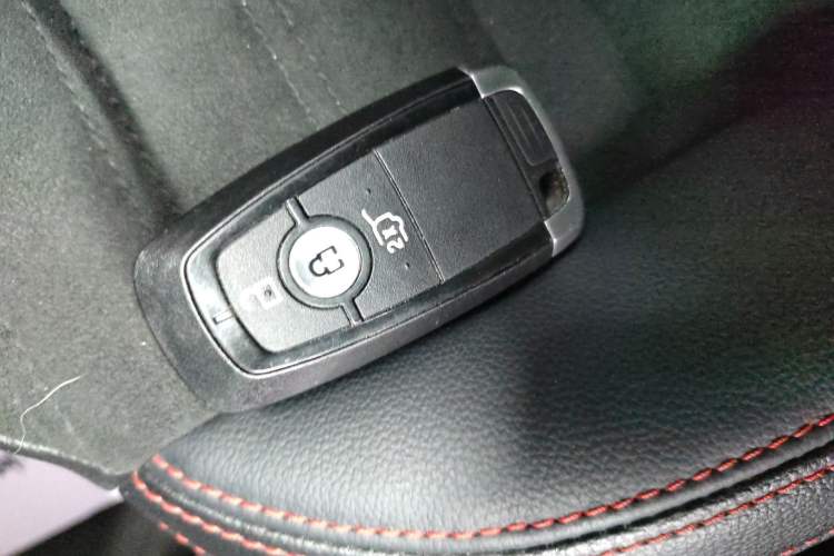 Used Ford Escape 2020 EcoBoost 245 Four-Wheel Drive ST-LINE Deluxe Edition
