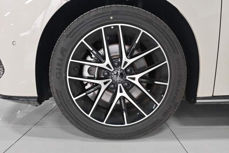 Used BYD Seal 07 DM-i 2025 Intelligent Driving Version DM-i 1.5L 125 km Prestige Edition
