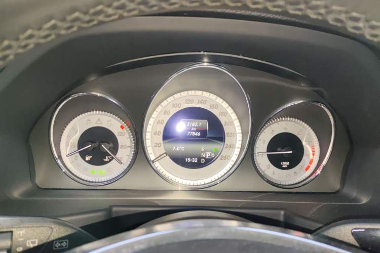 Used Mercedes-Benz GLK-Class 2015 GLK 300 4MATIC Fashion Edition Ultimate Version
