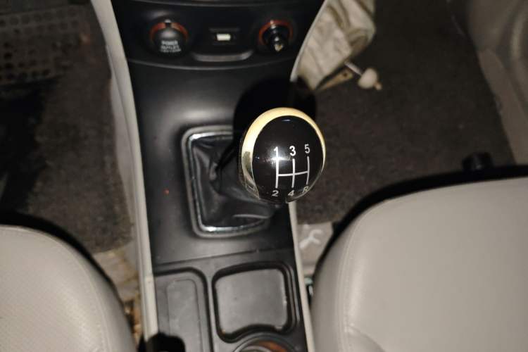 Used Geely Auto Vision 2015 1.5L Manual Happiness Edition