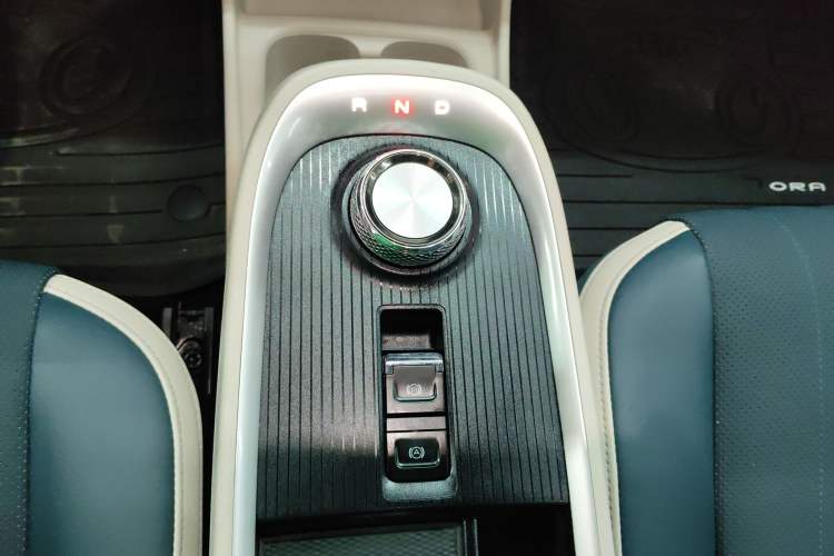 Used ORA Good Cat 2022 Morandi Edition 400km Standard Range Premium Version Lithium Iron Phosphate