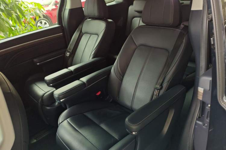 Used GAC Trumpchi M8 2021 Master Series 390T Ultimate Edition
