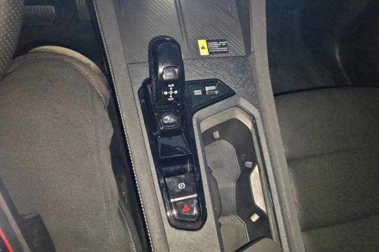 Used Lynk & Co 03 2023 1.5T EM-F PM
