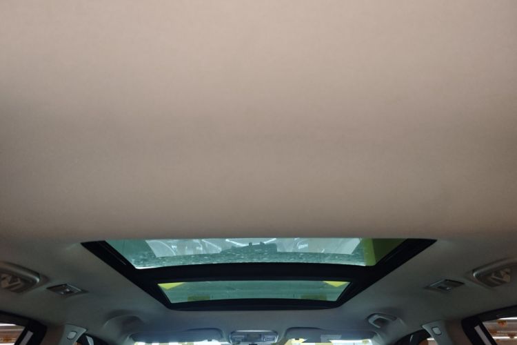 Used Geely Auto Emgrand X7 Sport 2021 Million Edition 1.8TD DCT Two-Wheel Drive Luxury Model
