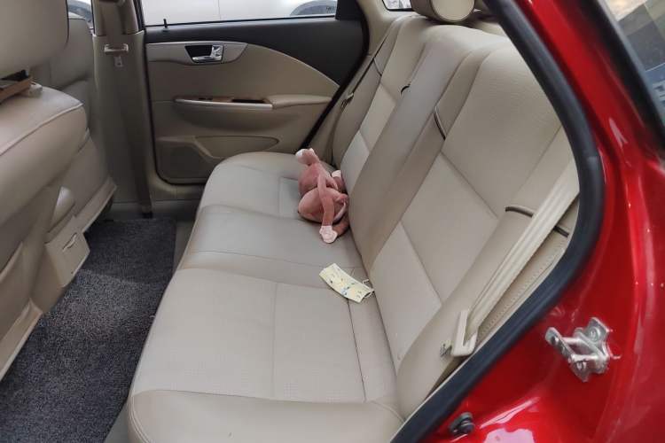 Used Buick Excelle 2015 1.5L Manual Classic Trim
