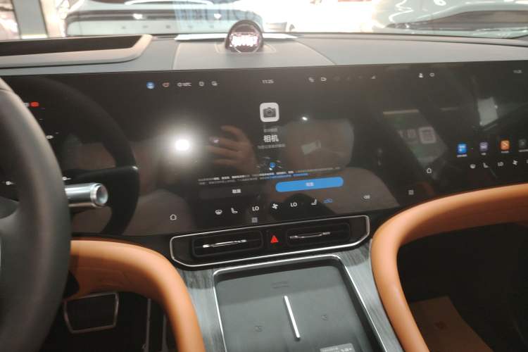 Used Hima AITO M9 2025 All-Electric Ultra Version 100 kWh 5-Seater Model
