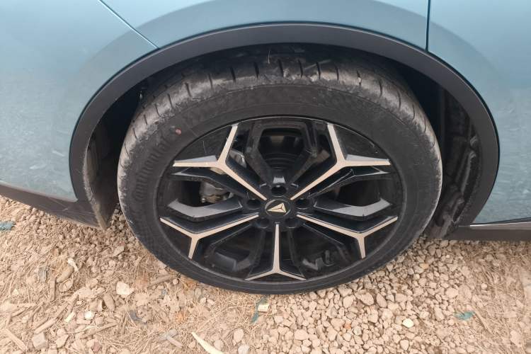 Used  L07 2024 230Max Qiankun Intelligent Driving ADS SE Range-Extended Version
