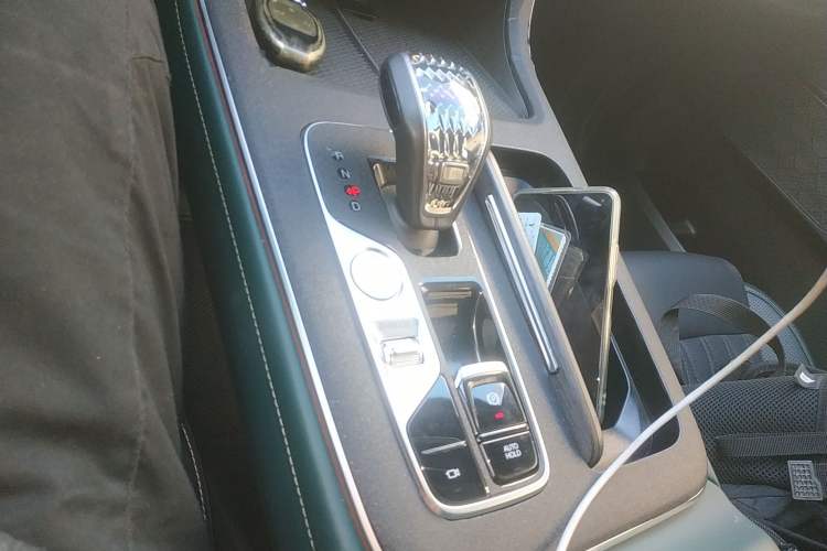 Used GAC Trumpchi GS8 2022 Linghang Series 2.0 TGDI Two-Wheel-Drive Luxury Smart Connectivity Version (7 Seats)