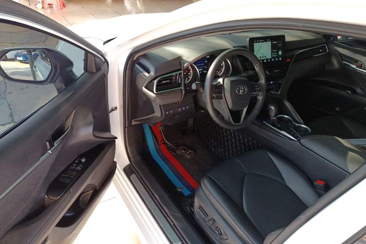 Used Toyota Camry 2021 2.0G Luxury Edition
