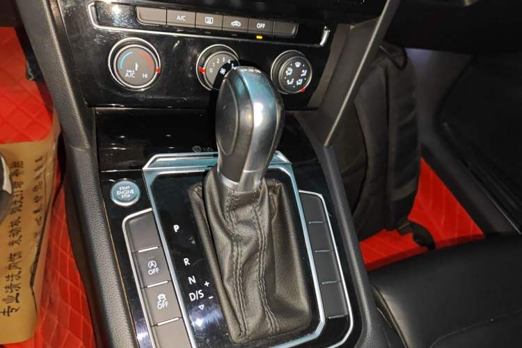 Used Volkswagen Magotan 2017 280TSI DSG Leading Edition
