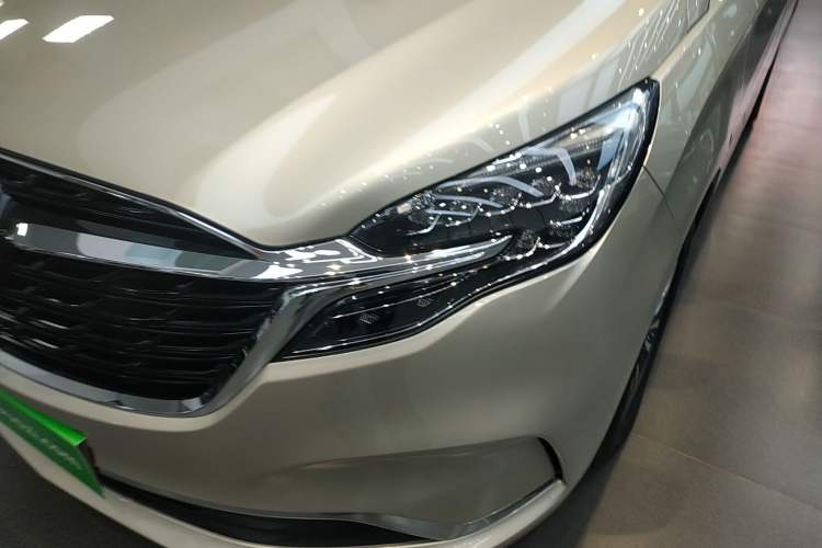 Used Buick GL8 2022 ES Landtrek 653T Comfort Edition
