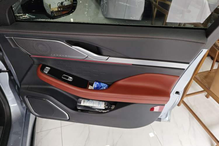 Used Lincoln Z 2022 iXiang Luxury Edition
