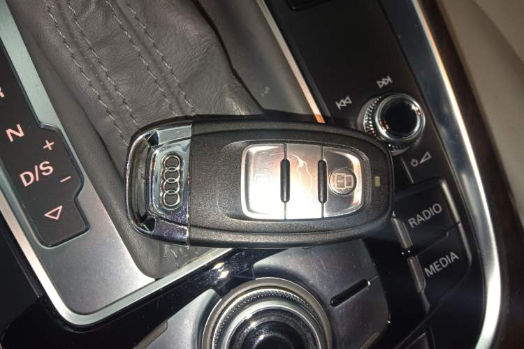 Used Audi Q5 2017 40 TFSI Comfort Model
