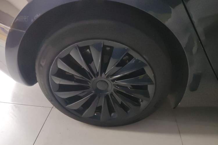 Used Tesla Model 3 2023 Rear-Wheel-Drive Version
