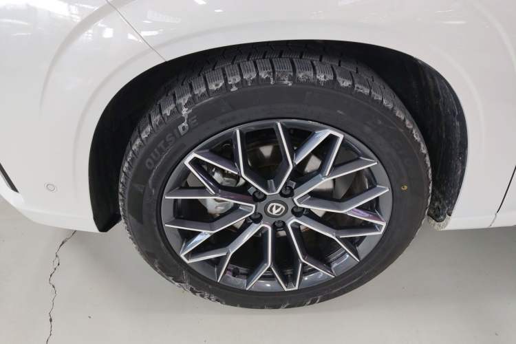 Used Changan UNI-Z New Energy 2024 Blue Whale Smart Electric iDD 125km Excellence Model
