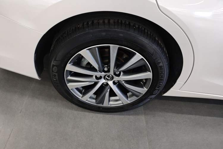 Used Lexus ES 2020 200 Excellence Edition
