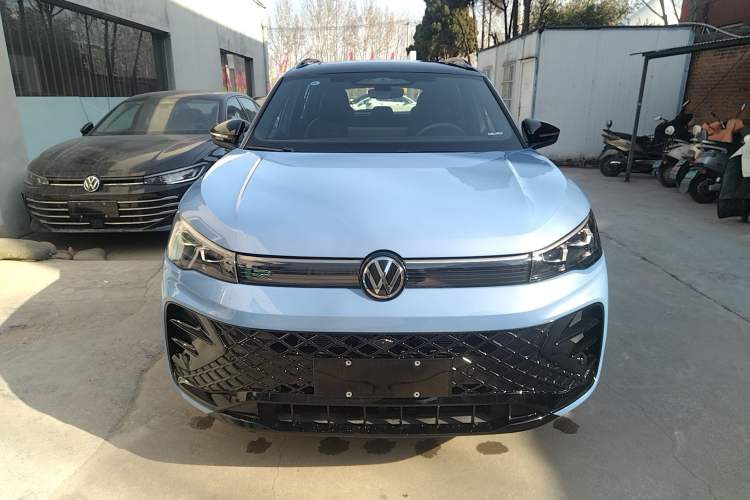 Used Volkswagen Tiguan L 
