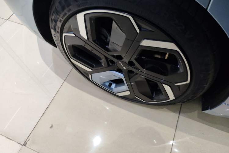 Used Zeekr 001 2022 Ultra-Long Range Dual-Motor YOU Version
