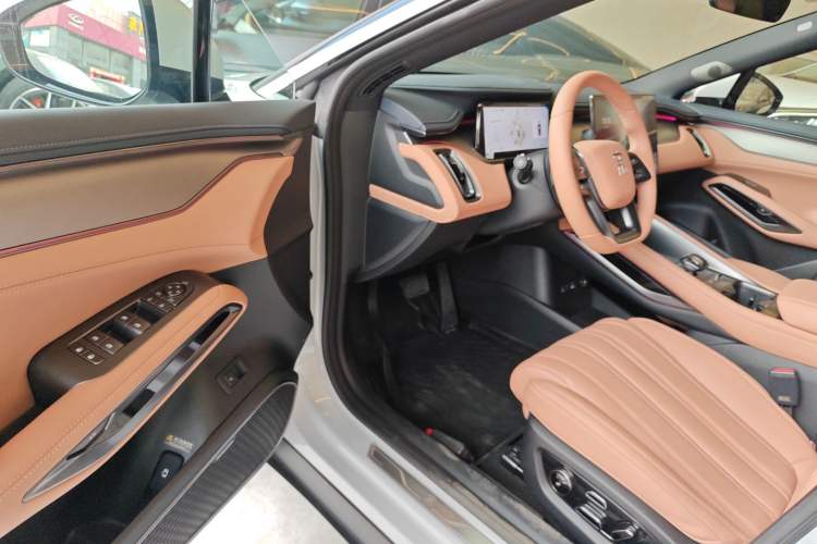 Used BYD Song L EV 2025 Intelligent Driving Version 662 km LiDAR Excellence Edition
