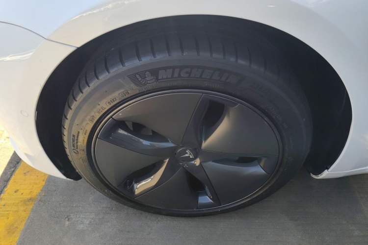 Used Tesla Model 3 2019 Standard Range Rear-Drive Upgraded Version
