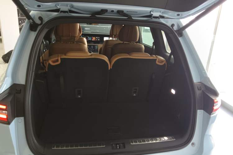 Used Li Auto ONE 2020 Extended-Range 6-Seater Version
