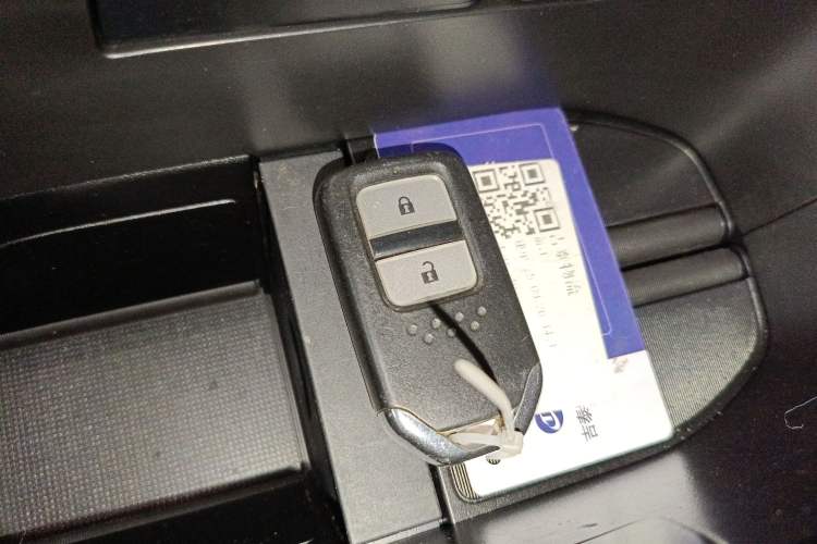 Used Honda Vezel 2017 1.8L CVT Front-Wheel Drive Pioneer Edition