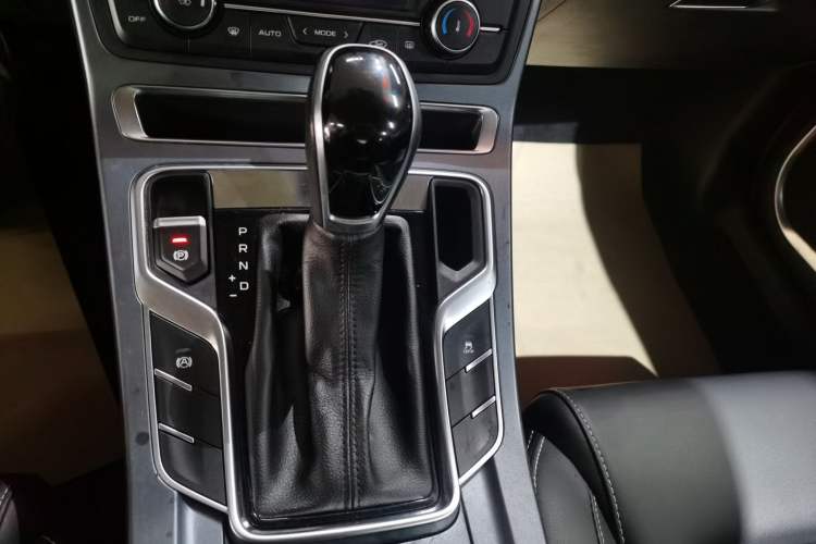 Used Geely Auto Emgrand 2018 1.5L CVT Upward Connect Edition