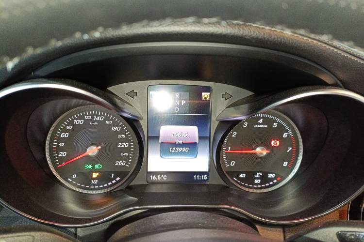 Used Mercedes-Benz GLC 2019 GLC 260 L 4MATIC Dynamic Model