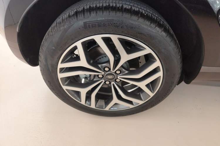 Used Land Rover Range Rover Evoque 2021 Range Rover Velar L 249PS R-Dynamic First Edition