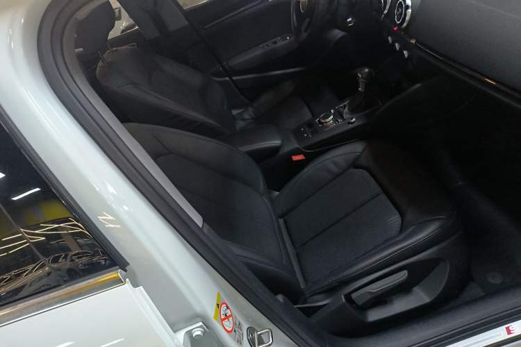 Used Audi A3 2020 Limousine 35 TFSI Fashion Edition China VI Emission Standard