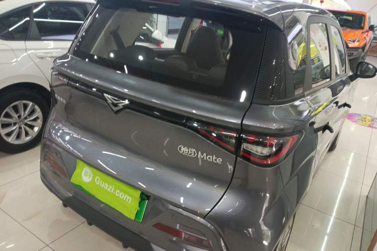 Used Cowin October 2025 Mate 410 km Surfing Edition
