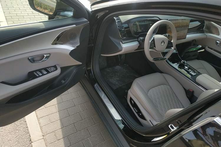 Used BYD Han 2025 EV 605KM Prestige Model