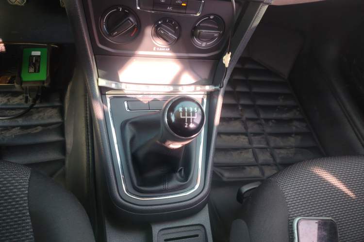 Used Volkswagen Bora 2018 1.5L Manual Fashion Model